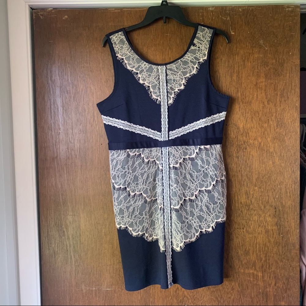 Maurice’s fitted dress w/ lace